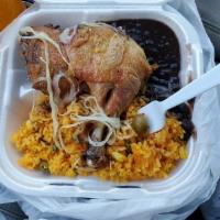 Fried Chicken with Rice and Beans · Pollo al Horno con Arroz y Habichuela