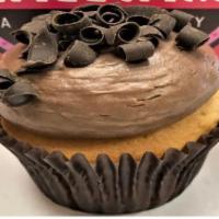 Vanilla-n-Chocolate Cupcake · Vanilla cake with chocolate buttercream topped with chocolate shavings.