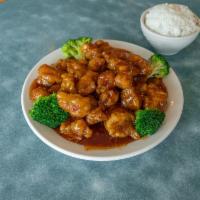 S6. General Tso's Chicken  · Deep fried with sweet and spicy sauce. Spicy.  