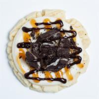 Cookies and Cream · Vanilla sugar cookie with caramel, chocolate and oreo pieces.