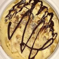 Mississippi Mudpie Ice Cream · Coffee ice cream with dark chocolate cookies and a chocolate swirl.