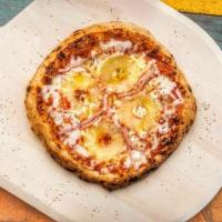 Hawaian Pizza · Tomato sauce, fresh mozzarella, ham and pineapple slices.