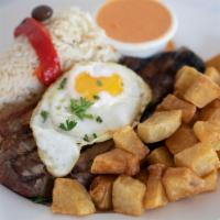 Bife à Old Lisbon · Beef topped with Egg and accompanied with Rice, Fried Potatoes, and a creamy Garlic Sauce