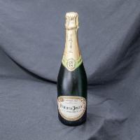 Perrier Jouet Grand Brut · 750 ml. Champagne, 12.0% ABV. Must be 21 to purchase.