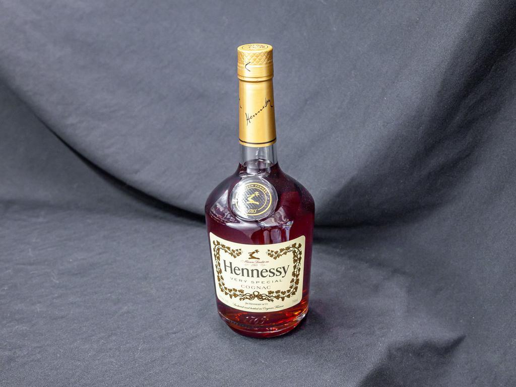 Hennessy VS, 200 ml. Cognac · 40.0% ABV. Must be 21 to purchase.