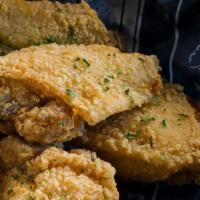 Fried Chicken Wings basket (8) · 