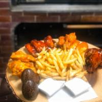 Buffalo Wings with Fries · 10 pieces.