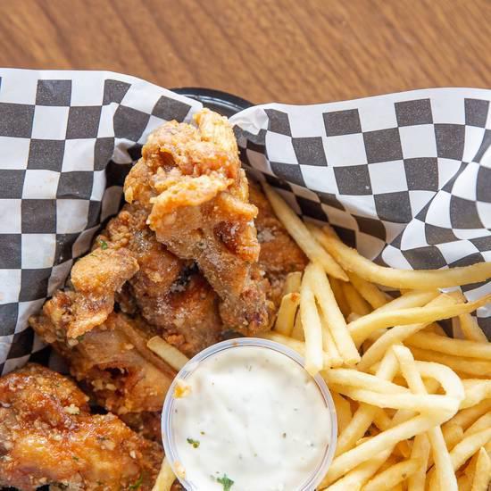 2. Crispy Chicken Wings Combo · Crispy chicken wings tossed in house sauce and choice of serving. Flavors: garlic butter salt, honey BBQ, lemon pepper, and Buffalo.