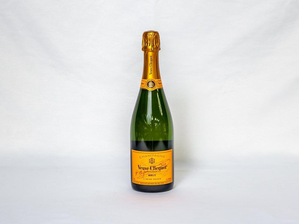 750 ml. Veuve Clicquot Brut Yellow Label, Champagne · Must be 21 to purchase. 12.0% ABV.