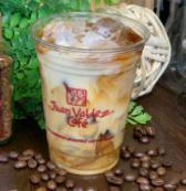 Iced Latte · Drink prepared with espresso and cold milk, served on ice.