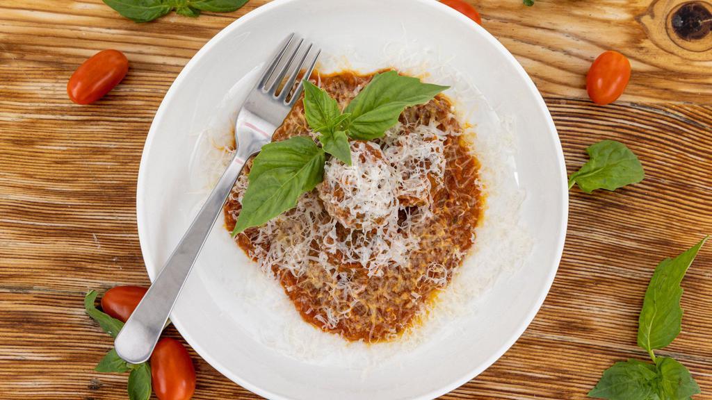 Pesto · Chicken · Dinner · Lunch · Meatballs · Noodles · Pasta · Seafood