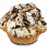 The Pie Who Loved Me™ Ice Cream · Cheesecake ice cream with Oreo cookies, graham cracker pie crust and fudge.
