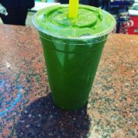 Stress Buster Juice · Juiced Spinach, Carrots, Ginger & Kale