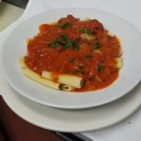 Rigatoni al Filetto · With prosciutto