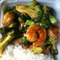 117. Jumbo Shrimp with Broccoli · Served with white rice.
