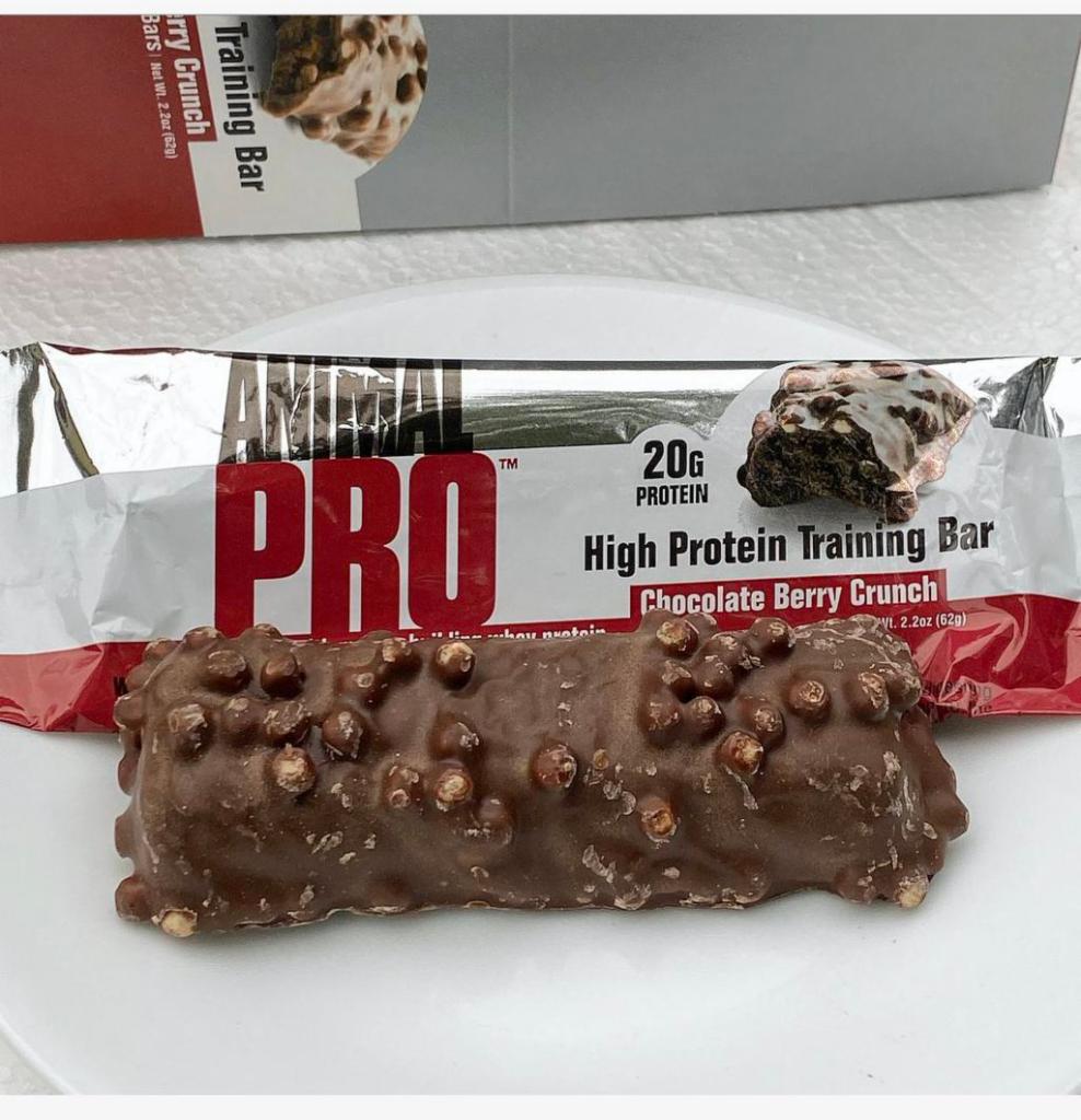Animal Bar Berry Crunch · 20 grams quality protein per bar
High quality, fast digesting whey protein
Balanced carbohydrates
Delicious taste profile