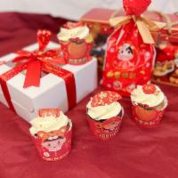 Lunar New Year Cupcakes Gift Box (4pcs) · 4 pcs Chinese New Year Design cupcakes 