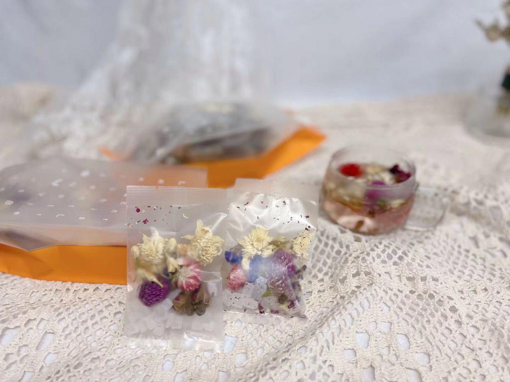 The Herbal Flowers Tea(10packs) · Herbal Flowers Tea - Pour Hot Water and wait 3-5 minutes before serve