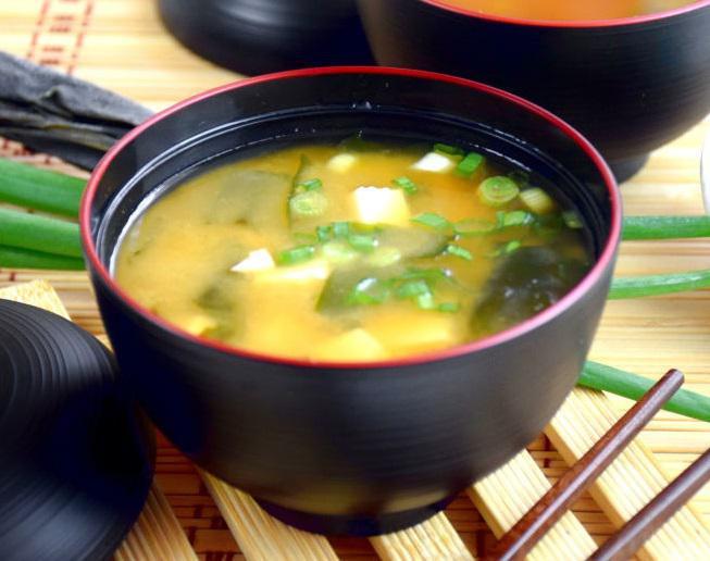 Deojang (Miso) · Dashi Broth, Soybean paste, tofu, seaweed, scallion
