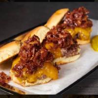 Jfk sliders  · Mini burgers , cheese, bacon , fried onions  and bbq sauce