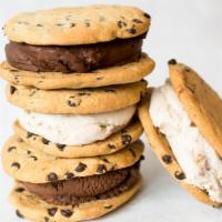 Pack of 4 Ice Cream Cookie Sandwiches · 