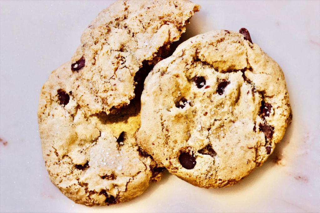 Chocolate Chip Cookies 1/2 Dozen · all natural, plant-based, GF