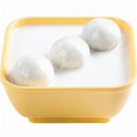 R 5 - Almond Soup with Sesame Rice Balls · 湯圓配杏仁茶