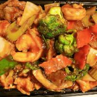  Triple Delight · Shrimp, beef and chicken with fresh mixed vegetables in brown sauce