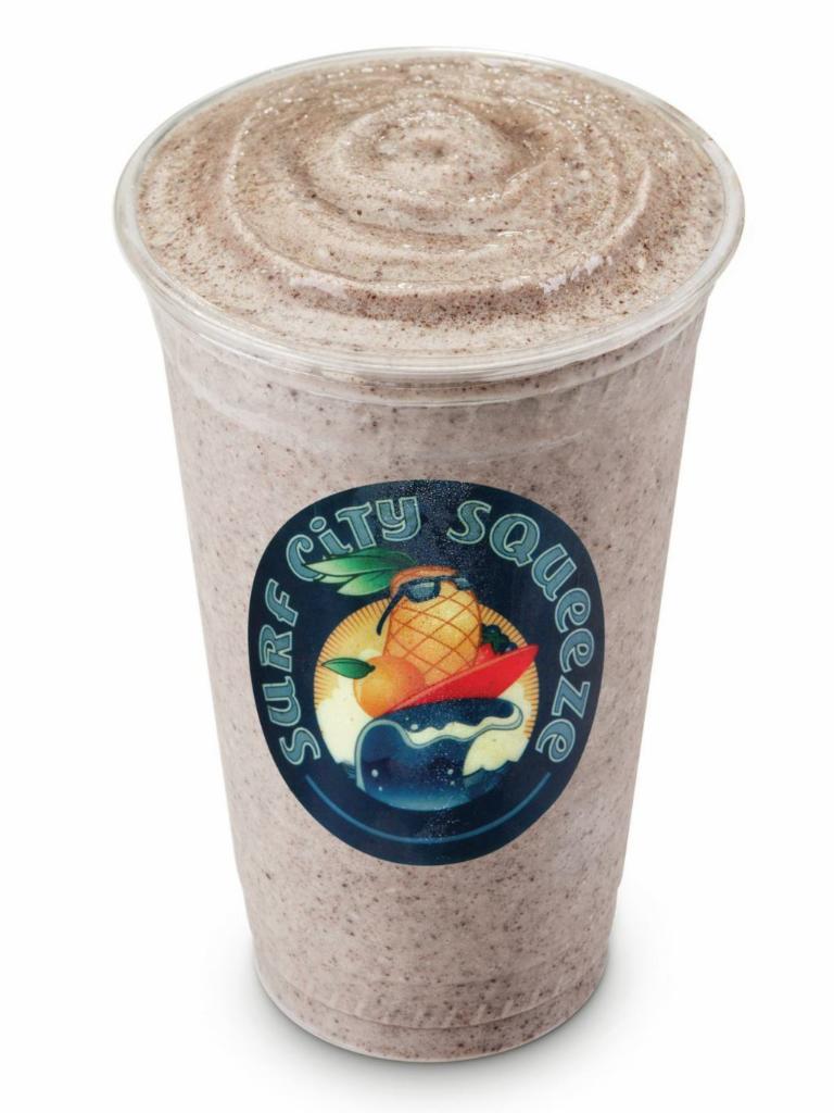 Extreme Oreo · Sweet Dessert Blend made with our Signature smoothie Mix, Oreos, & Chocolate
