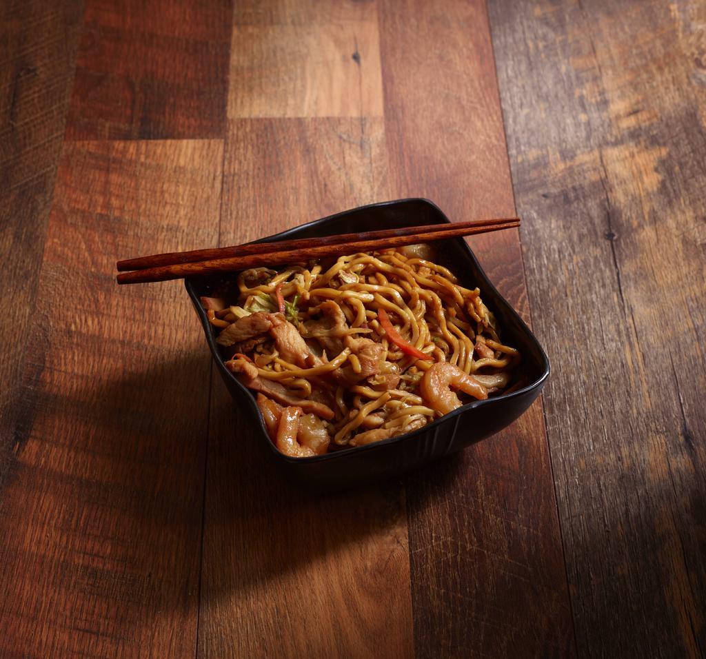 40. House Special Lo Mein · Soft noodles.