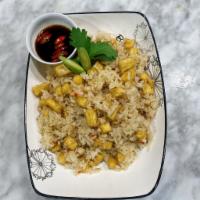 Lemongrass Fried Rice with Tofu and Mushrooms · Com chien xa.