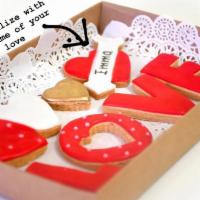 COOKIE LARGE CUSTOM NAME BOX · Make it custome! Just tell us her/his name!