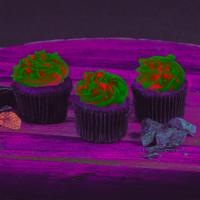 3 Mini Cupcakes · 3 Red Velvet Mini Cupcakes