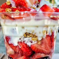 Fresas con Crema · Strawberries and cream with granola and coconut. Add a scoop of ice cream for an additional ...
