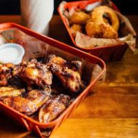 6 Wing Basket · Six smoked wings with one side included