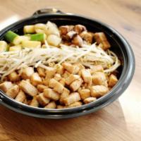Chicken Bowl · Grilled all natural chicken breast with a hint of lemon.

ALLERGENS: soy, wheat/gluten
