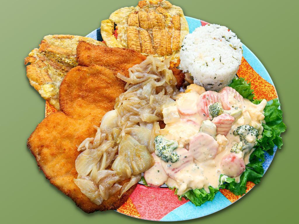 78. Milanesa de Pollo · Breaded chicken, rice, fried green plantain and salad.