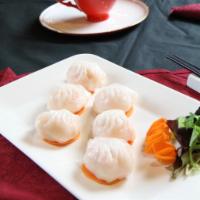 D12. House Crystal Shrimp Dumpling 水晶虾饺皇 · 4 pieces of house special crystal shrimp dumpling (top sales)