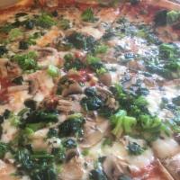 Veggie Lovers Pizza · Broccoli, spinach, and mushrooms.