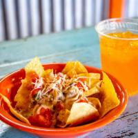 Kids Nachos · Comes with chips and kids fountain drink.