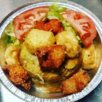 Mofongo de queso/cheese mofongo · FRIED MASHED PLANTAIN WITH GARLIC AND HOME MADE SEASONED, FRIED CHEESE, SALAD AND WASAKAKA O...