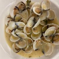 Vongole · Steamed mussels or clams served in your chose of marinara or oil and garlic sauce.