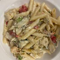 Penne Primavera Pasta · It comes with a variety of vegetables in a rose sauce or cream sauce.