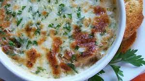 Traditional Onion Soup Gratinee · 