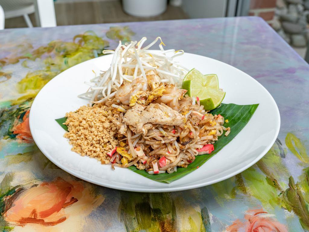 CourtSide Thai Cuisine · Grill · Noodles · Thai