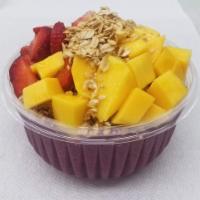 Berry Bowl · Blended banana, strawberry, blueberry  ;topped with granola, strawberry, mango