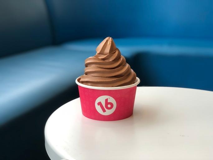 16 Handles Frozen Yogurt & Ice Cream · Bakery · Bowls · Smoothies and Juices · Vegan