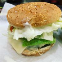 California Burger · Served with avocado, mozzarella cheese, lettuce, tomato and chipotle mayonnaise