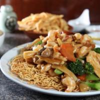 102. Subgum crispy Double Pan Fried Noodle · Seafood plus chicken, beef and roast beef.