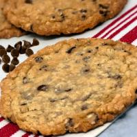 Big Cookie Oatmeal Chocolate Cookie · A Big Oatmeal Chocolate Chip Cookie
